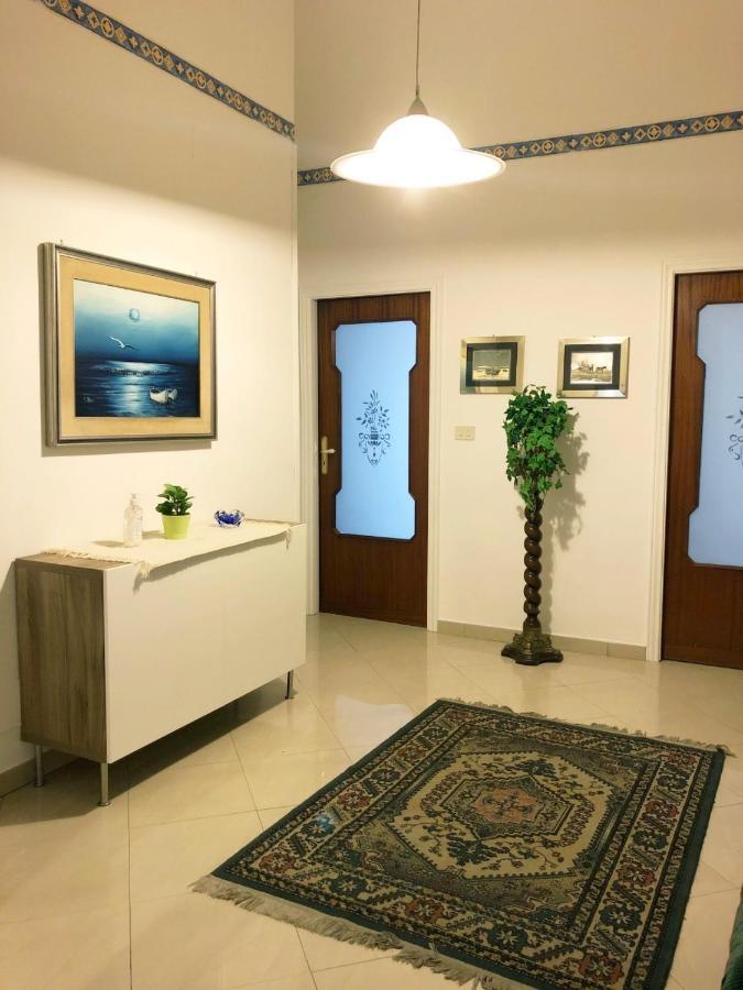 Apartment For 2 In Catania, B&B Le Voci Del Mercato Exterior photo